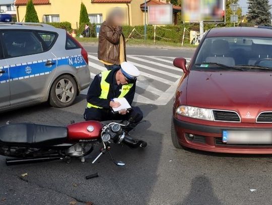 (ZDJĘCIA) Dwa poważne wypadki na drogach powiatu. Poszkodowani trafili do szpitala
