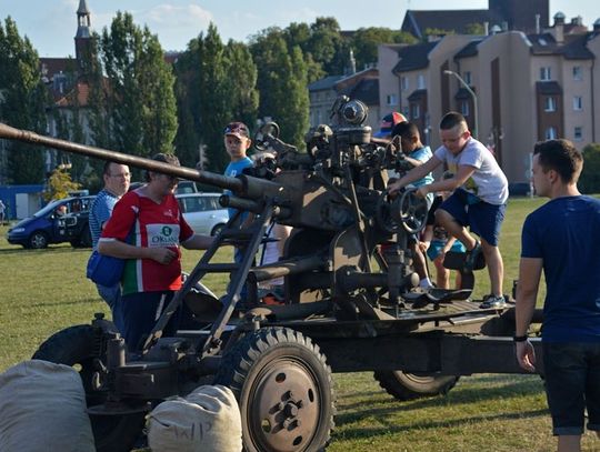 (ZDJĘCIA) Działa, pojazdy, dawna broń - tak było na Pikniku Militarnym w Tczewie 