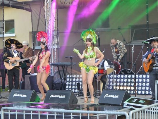 (ZDJĘCIA) Gorące (mimo deszczu) dożynki w Lubiszewie!