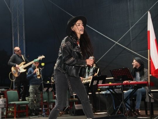 (ZDJĘCIA) Największe przeboje polskiego rocka zabrzmiały w niedzielny wieczór na Bulwarze Nadwiślańskim