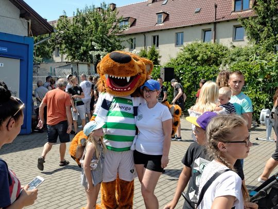(ZDJĘCIA) Oldboje Unii i Lechii zagrały na stadionie przy ul. Elżbiety. Cel był szczytny