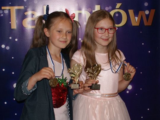 (ZDJĘCIA) Recytacja oraz śpiew - młode talenty rywalizowały (i pozowały) w Pelplinie