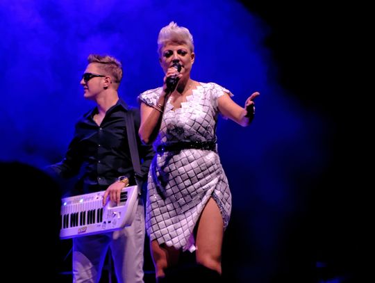 (ZDJĘCIA) Tłumy tczewian na festynie komunalnym na bulwarze. Na deser impreza z zespołem Piękni i Młodzi!