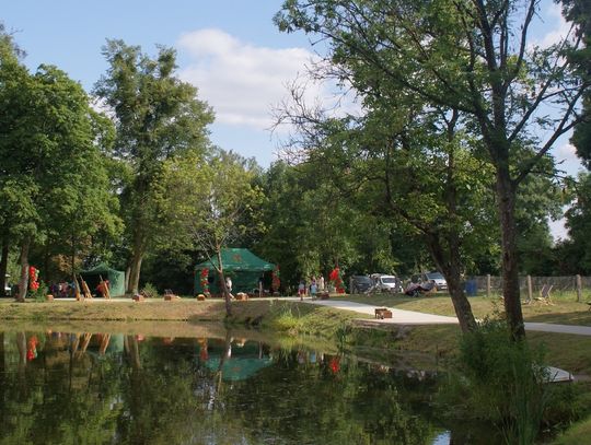 (ZDJĘCIA) W gminie otwarto piękny teren rekreacyjny. "Będziemy tu mieć miniSopot"