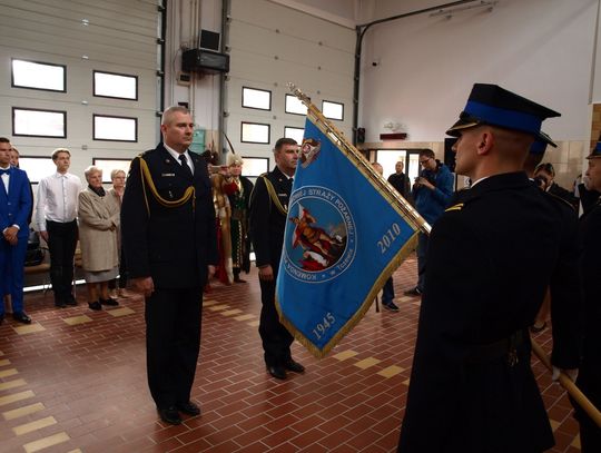 (ZDJĘCIA) Wymiana we władzach tczewskiej straży pożarnej. Na pożegnanie... kajak