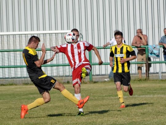 (ZDJĘCIA,FILM) Wisła Tczew pokonuje Rodło i zapewnia sobie pierwsze miejsce na koniec sezonu