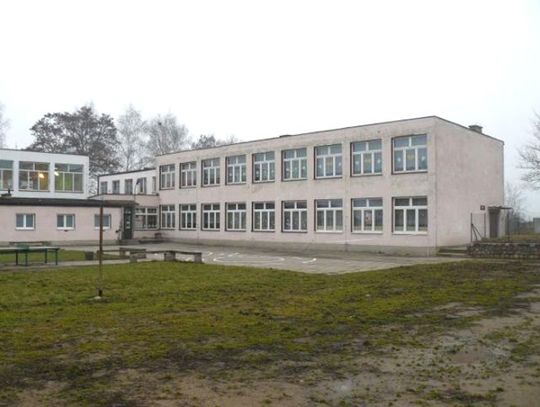 Ze szkoły w Rudnie „wyciekło” ponad milion złotych – są zarzuty dla pracownicy