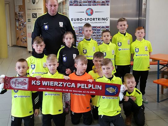 Zespół U-10 Wierzycy na pudle