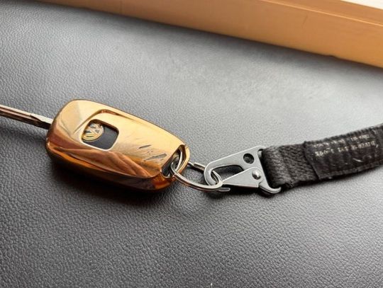 Zgubiłeś kluczyk do Volkswagena? Tczewska policja pilnie szuka właściciela – skontaktuj się z dzielnicowym!