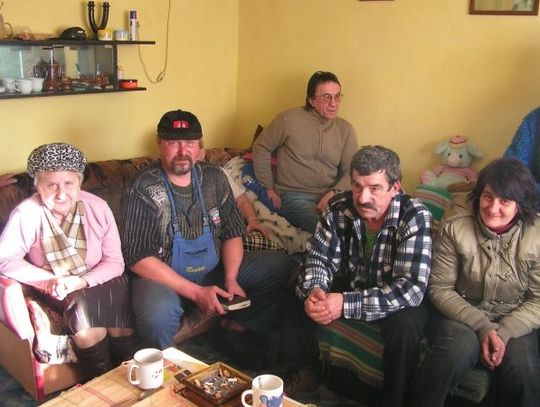 Zima, czyli bezdomni walczą o prąd