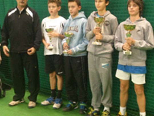 Złoto w deblu dla młodych tenisistów