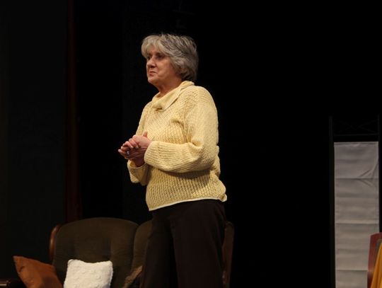 [ZOBACZ GALERIĘ ZDJĘĆ] Joanna Skibicka w sztuce „Umysły”. Zamiast kwiatów…czujki gazu 