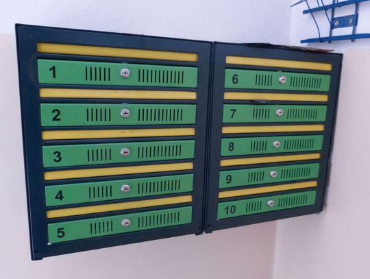 &quot;Zostawiają awizo, gdy jestem w domu!&quot;