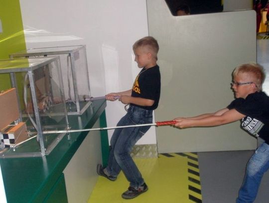 Żuraw, PGE Arena i... mikroskop