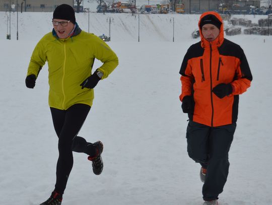 Zwycięskie starcie biegaczy z mrozem   