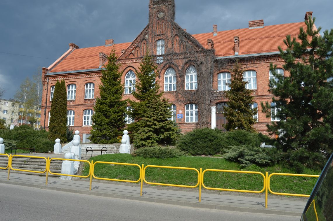 10,5 mln zł za rozbudowę szkoły? Radni podzieleni 10,5 mln zł za rozbudowę szkoły? Radni podzieleni