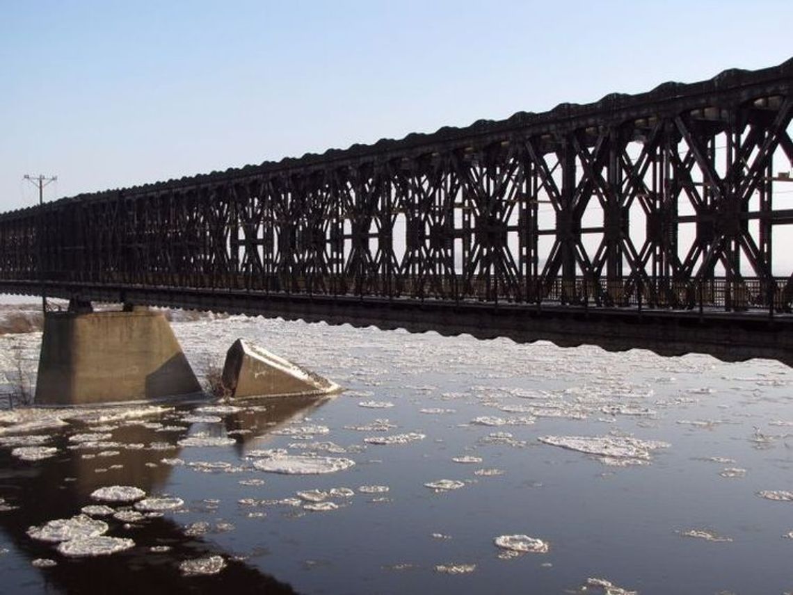 2 mln zł z budżetu miasta przeznaczone zostanie na remont Mostu Tczewskiego! 2 mln zł z budżetu miasta przeznaczone zostanie na remont Mostu Tczewskiego!