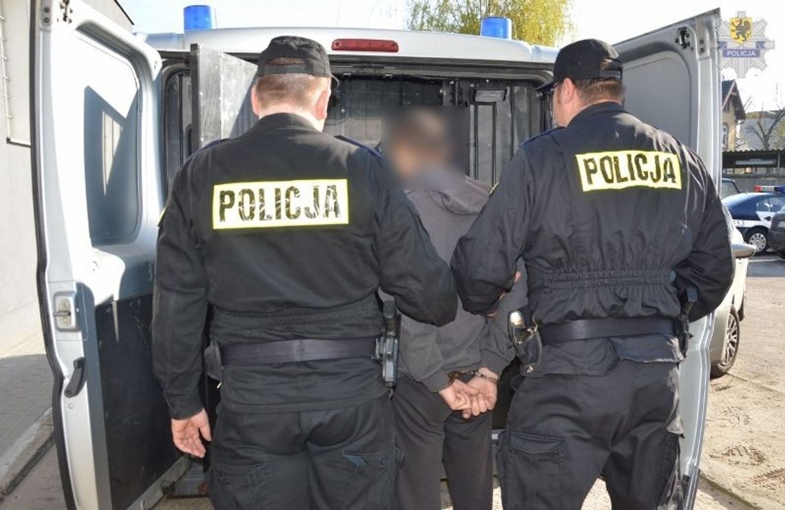 27-latek z Tczewa usłyszał 10 zarzutów! Za rozbój, włamania i kradzieże 27-latek z Tczewa usłyszał 10 zarzutów! Za rozbój, włamania i kradzieże
