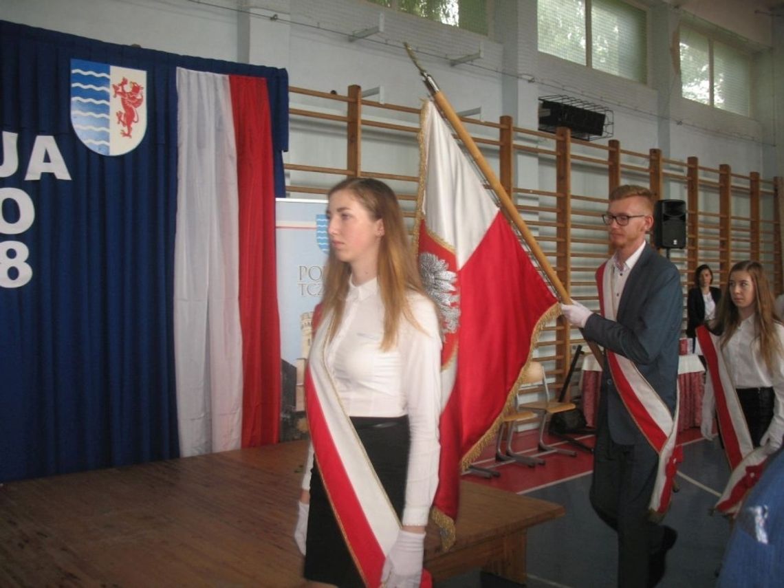 5464 uczniów rozpoczęło rok szkolny 5464 uczniów rozpoczęło rok szkolny