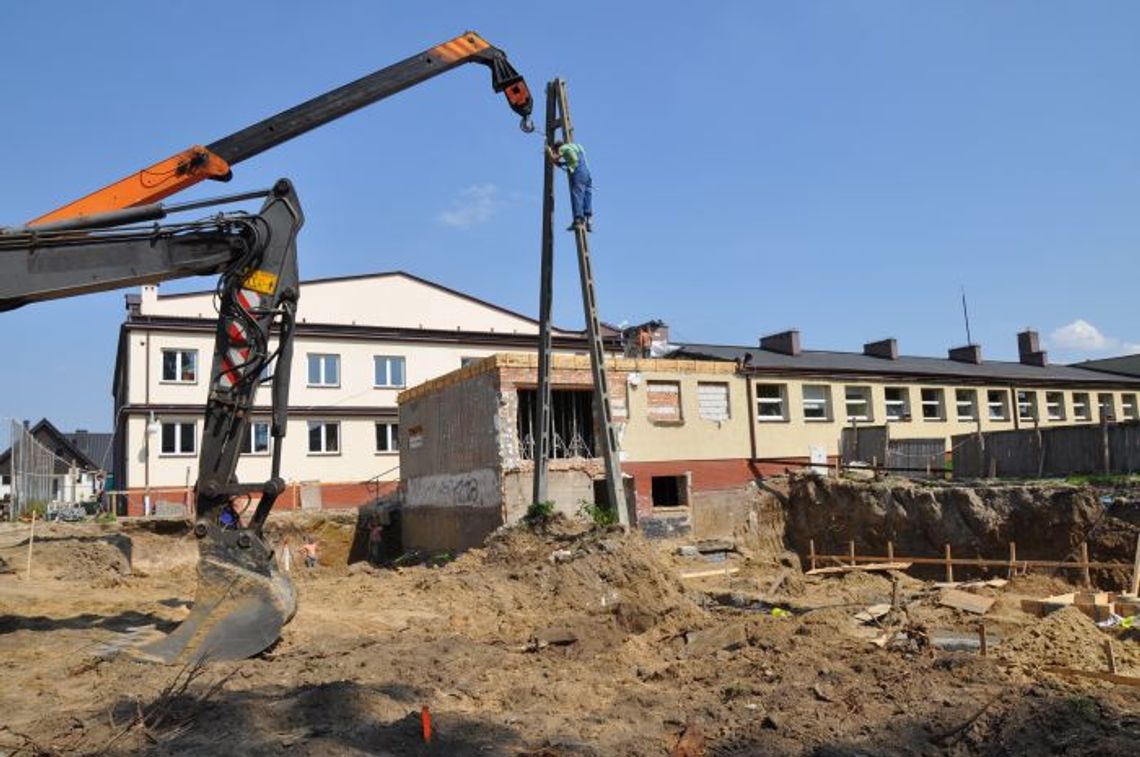 6,2 mln zł na przebudowę szkoły w Swarożynie 6,2 mln zł na przebudowę szkoły w Swarożynie