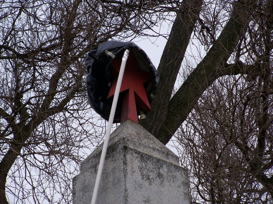 7 października ściągną czerwoną gwiazdę? Tajemnicza ulotka