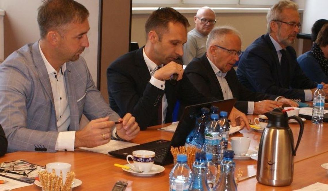 Arcyciekawa sytuacja w Gniewie. Przegrał samorządowy byt, a i tak może przesądzić o tym kto wygra wybory