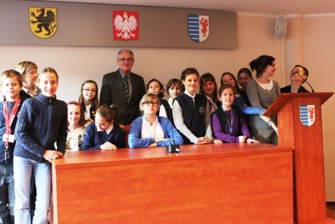 Asy z naszej szkoły - mali samorządowcy, sportowcy i... redaktorzy Asy z naszej szkoły - mali samorządowcy, sportowcy i... redaktorzy