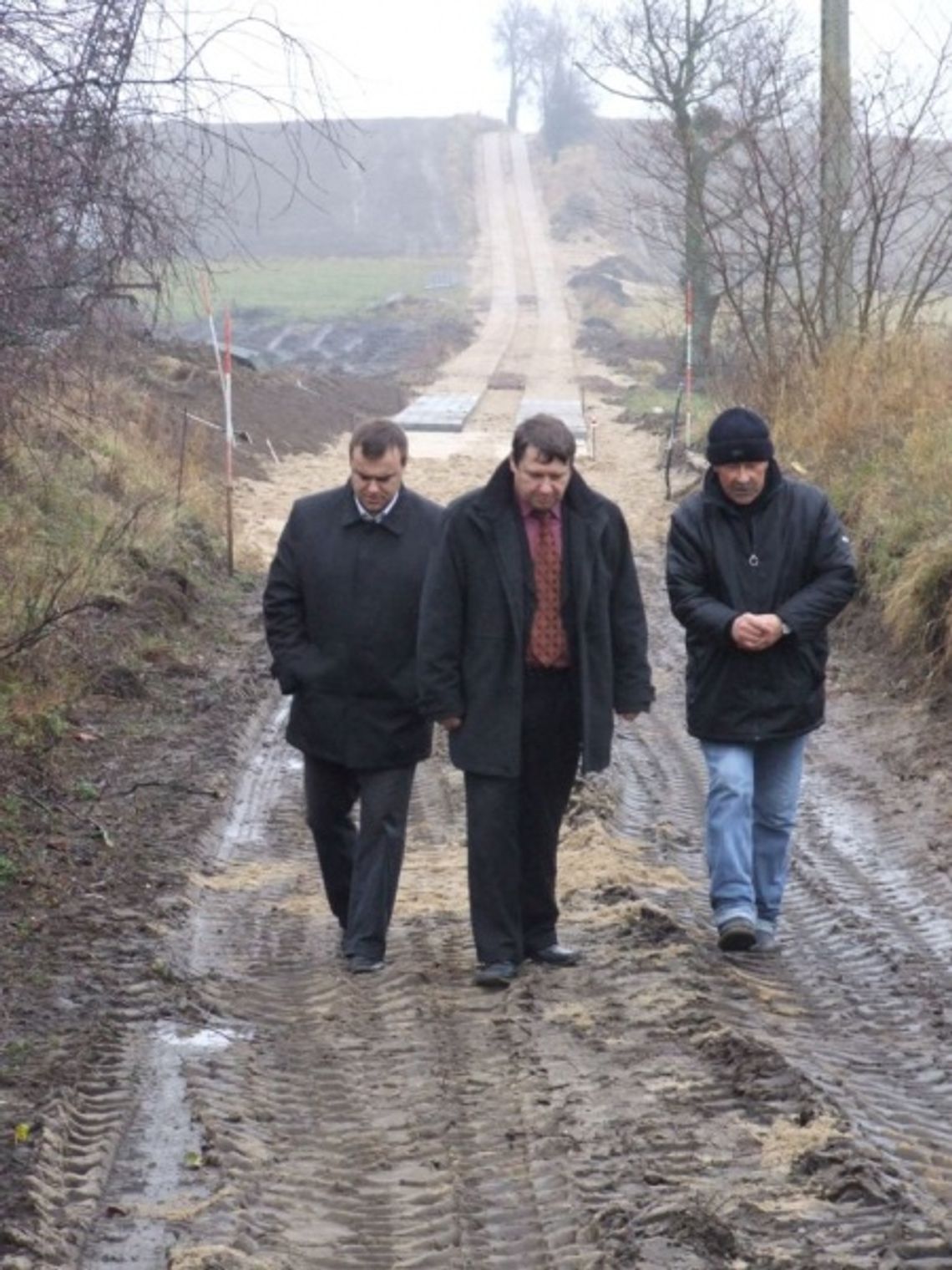 Będzie się lepiej jeździło. Trwają remonty lokalnych dróg Będzie się lepiej jeździło. Trwają remonty lokalnych dróg