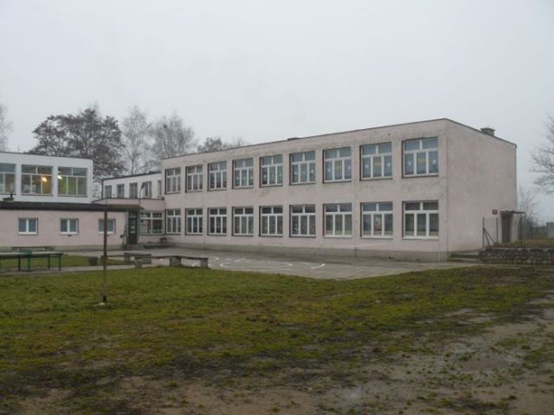 Będzie zmiana na stanowisku dyrektora. Cd. afery z defraudacją pieniędzy w szkole w Rudnie Będzie zmiana na stanowisku dyrektora. Cd. afery z defraudacją pieniędzy w szkole w Rudnie