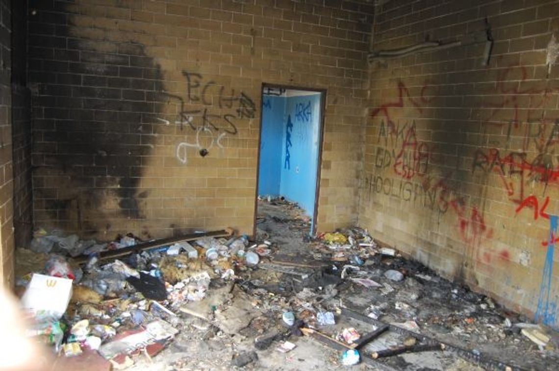 Budynek byłej masarni wciąż straszy. Wyłonienie kuratora jedyną nadzieją Budynek byłej masarni wciąż straszy. Wyłonienie kuratora jedyną nadzieją