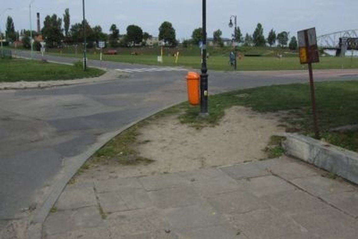 Bulwar nadwiślański z niedoróbkami Bulwar nadwiślański z niedoróbkami