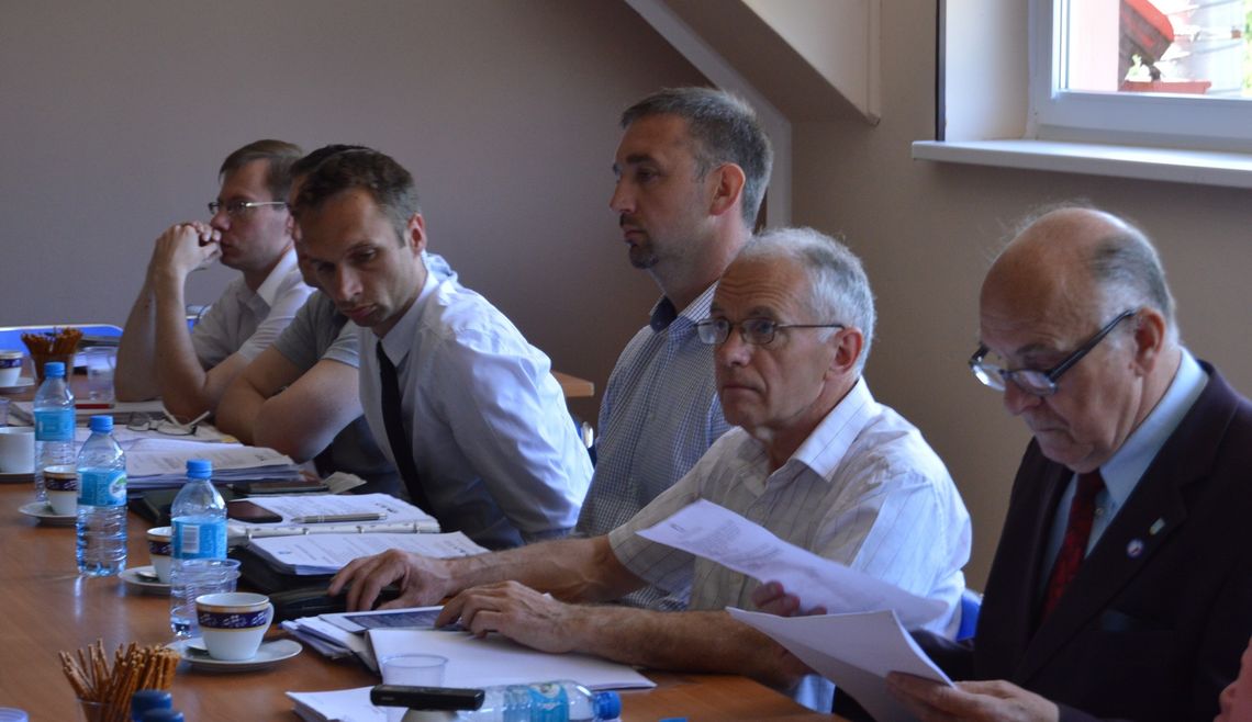 Burza na sesji w Gniewie. Poszło o szkołę podstawową