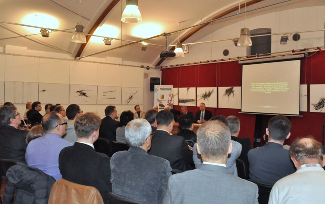 Burzliwe konsultacje w sprawie mostu