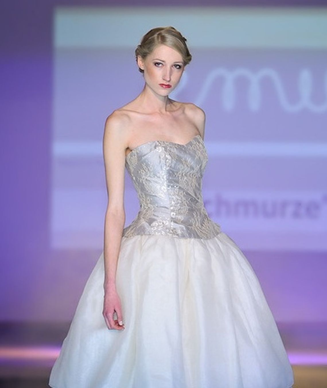 Chodzące piękno na wybiegu Chodzące piękno na wybiegu