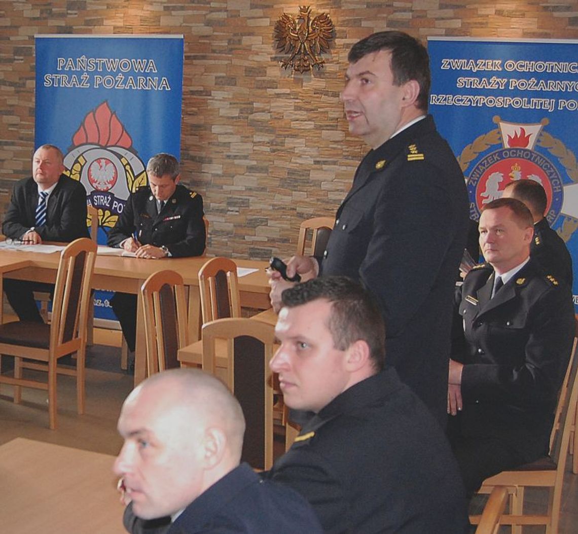 Co 5 godzin ratowali mienie i życie 