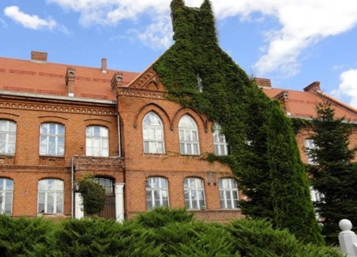 Co dalej ze szkołą? Radni boją się o zdrowie uczniów