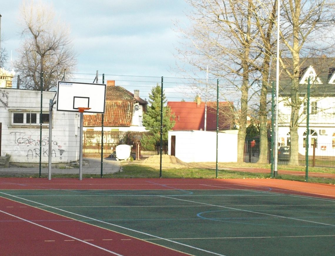 Co z lodowiskiem? Fani łyżew zniecierpliwieni 