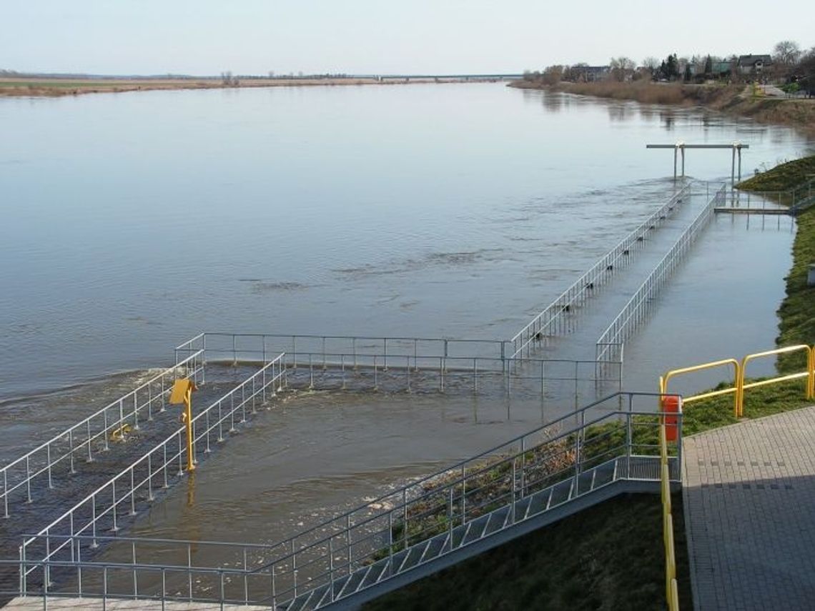 Czy w Tczewie woda zagrozi przystani? Skują nieckę pływalni do ostatniej płytki Czy w Tczewie woda zagrozi przystani? Skują nieckę pływalni do ostatniej płytki