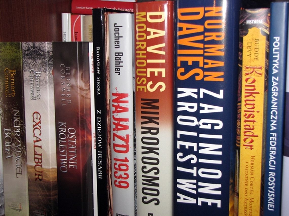 Czytelniku, zwróć przetrzymaną książkę! Czytelniku, zwróć przetrzymaną książkę!