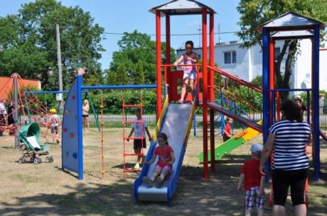 Dąbrówka ma piękny, nowy plac zabaw!