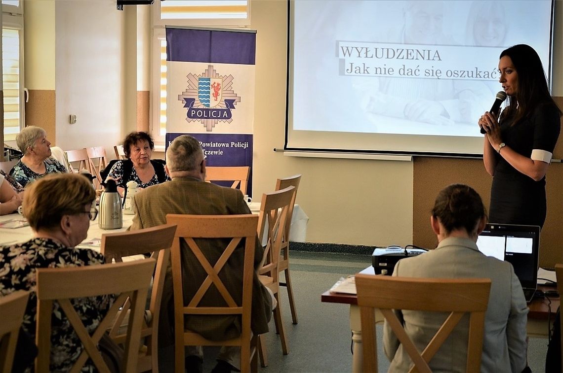 Debata „Bezpieczeństwo seniorów” w tczewskim MOPS-ie.