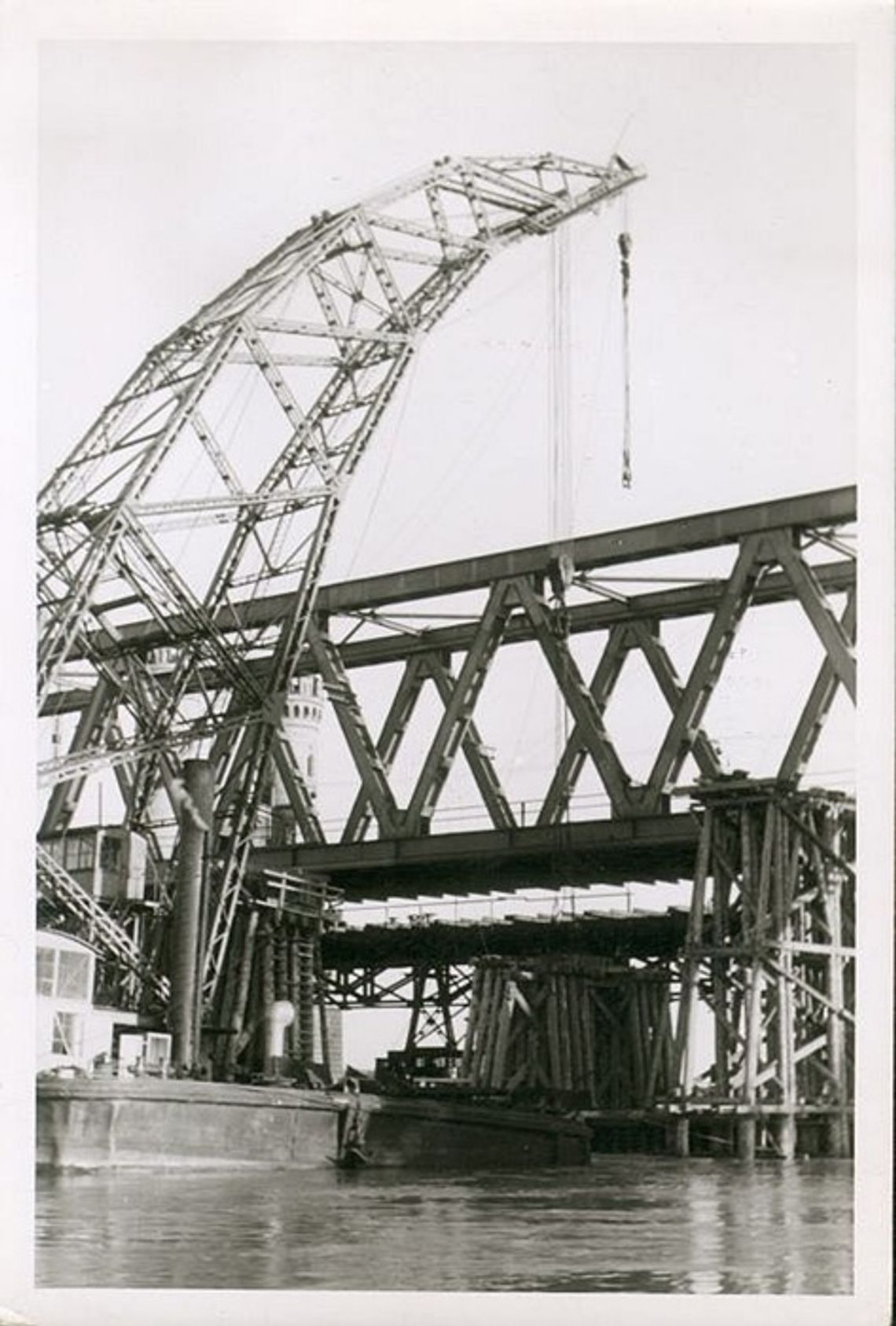 Długi Henryk odbudowuje tczewskie mosty Długi Henryk odbudowuje tczewskie mosty