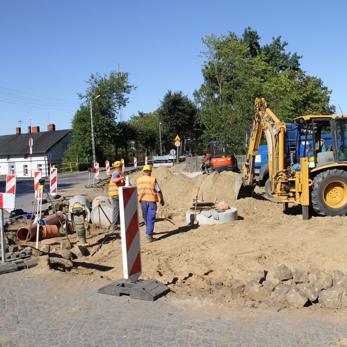 Do połowy listopada będzie nowe rondo. Na razie utrudnienia