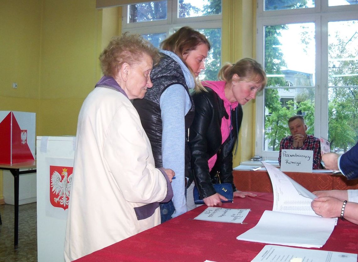Doskonała frekwencja w Tczewie do godz. 17.00! Najsłabsza w Gniewie Doskonała frekwencja w Tczewie do godz. 17.00! Najsłabsza w Gniewie