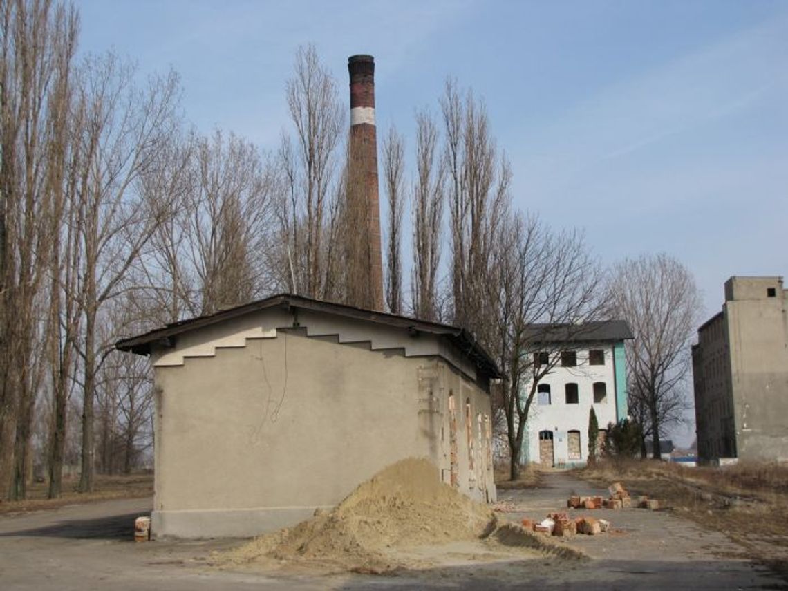 Drożdżownia znika - cegła po cegle. Nowe domy zamiast ruiny? Drożdżownia znika - cegła po cegle. Nowe domy zamiast ruiny?