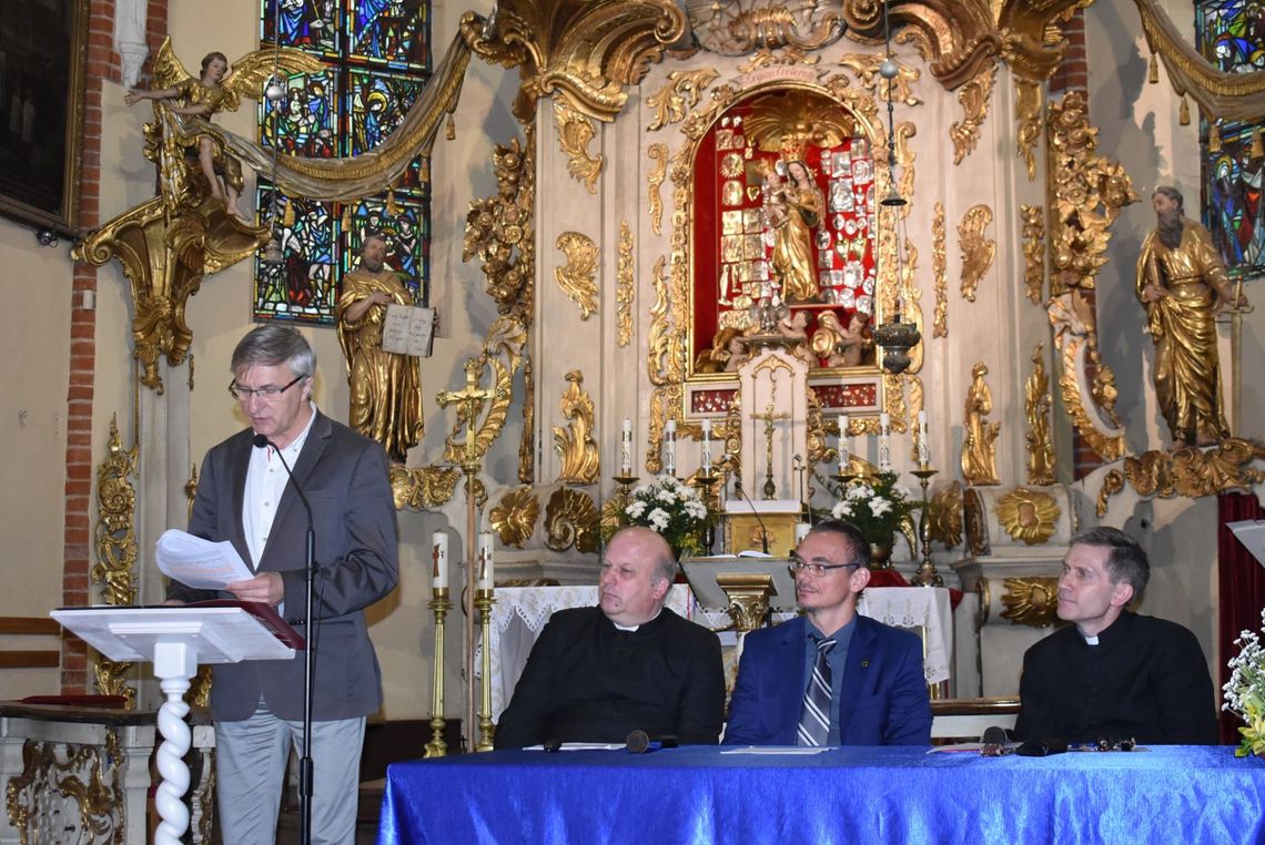 Duchowe serce Kociewia - konferencja w rocznicę koronacji figury Duchowe serce Kociewia - konferencja w rocznicę koronacji figury