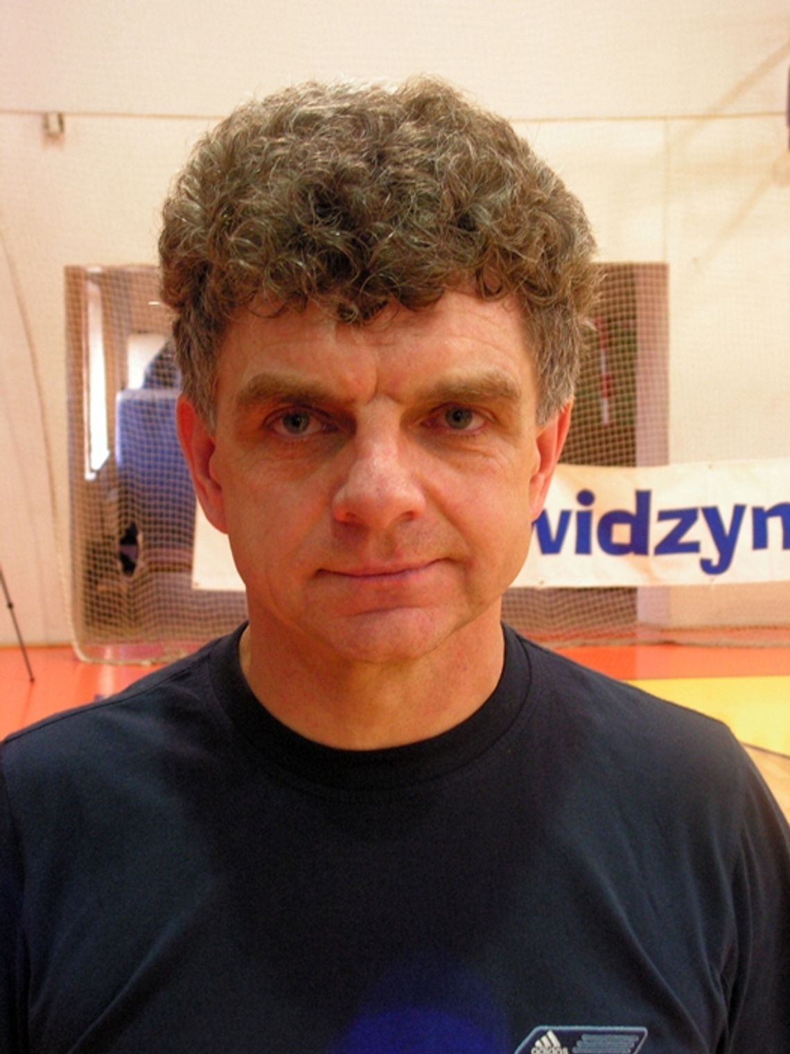 Dyrektorów żegnano z płaczem