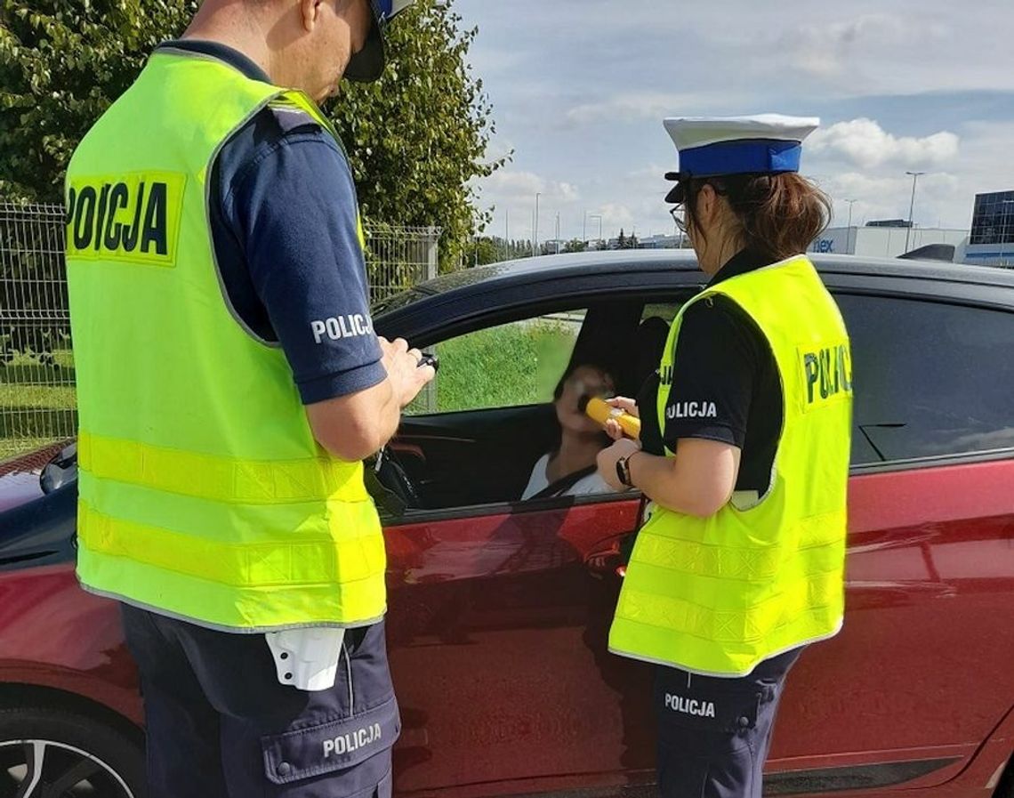 Działania „Trzeźwość” Skontrolowano 56 kierowców. Jeden z nich miał ponad promili alkoholu...