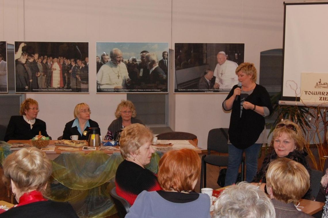 „Dziennik Kobiet” i wymiana doświadczeń „Dziennik Kobiet” i wymiana doświadczeń