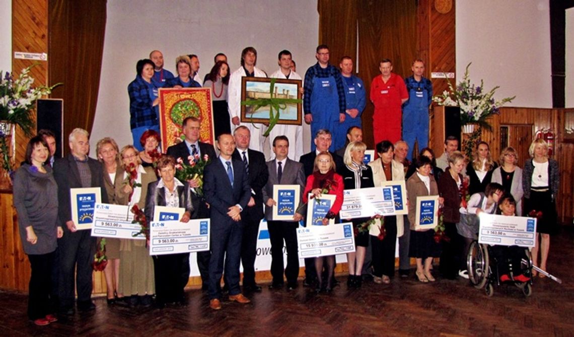 Eaton rozdał dotacje lokalnym organizacjom i instytucjom Eaton rozdał dotacje lokalnym organizacjom i instytucjom